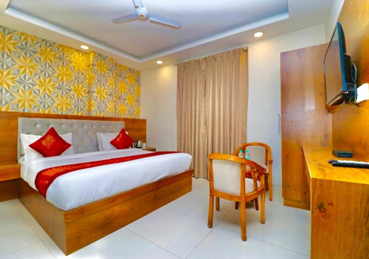 Hotel The Glory Near Delhi International Airport New Delhi Luaran gambar