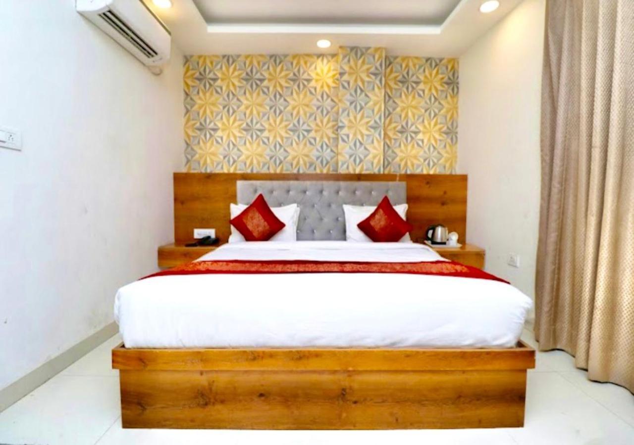 Hotel The Glory Near Delhi International Airport New Delhi Luaran gambar