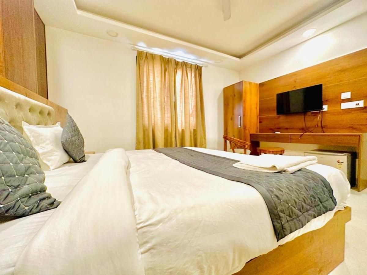 Hotel The Glory Near Delhi International Airport New Delhi Luaran gambar