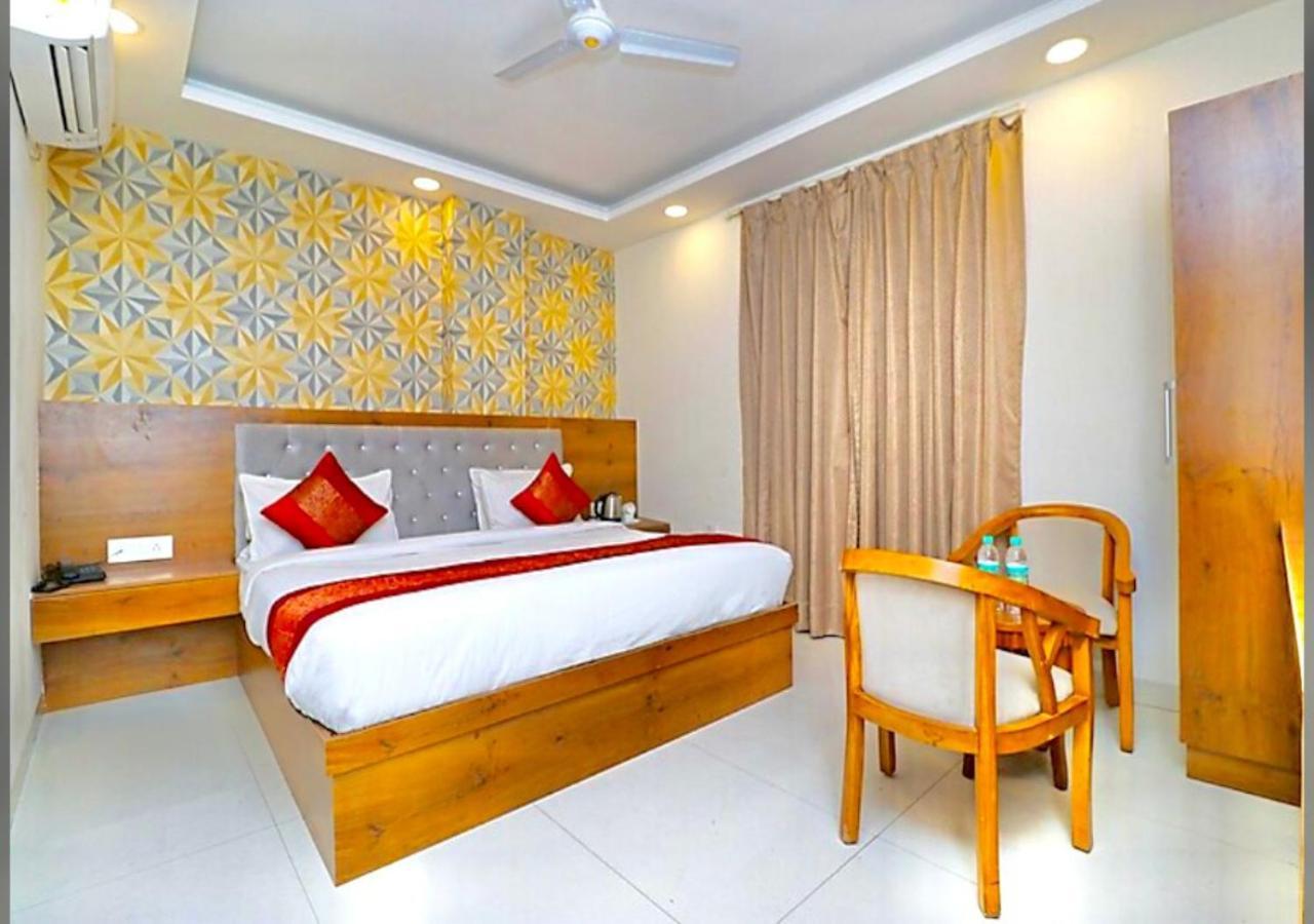 Hotel The Glory Near Delhi International Airport New Delhi Luaran gambar
